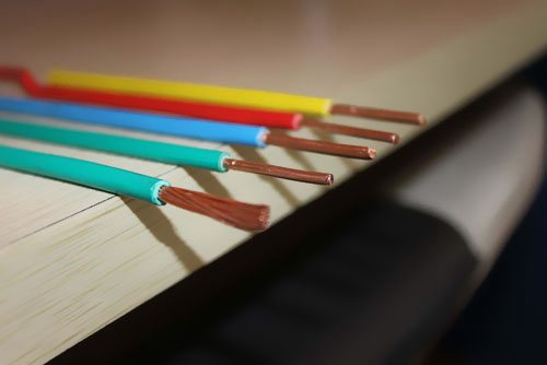 裝修時選用普通電線還是阻燃電線好呢?